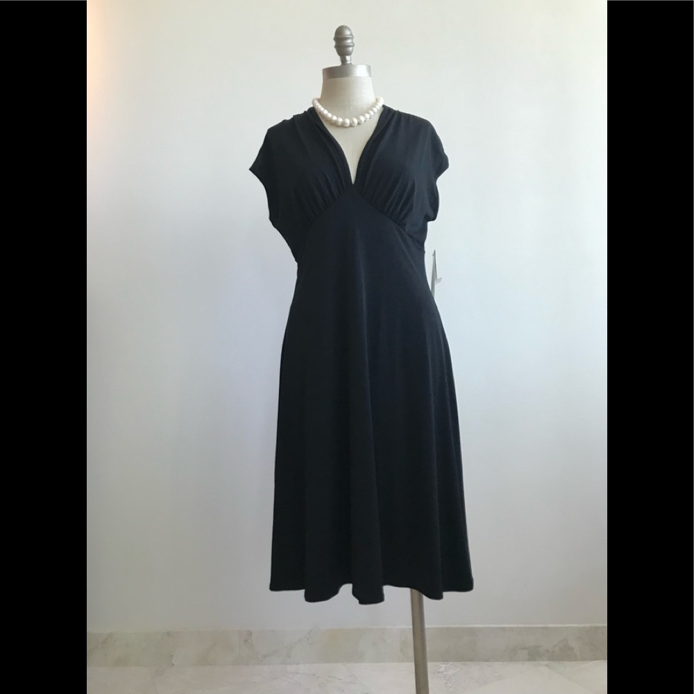 Maggy London NWT Little Black Dress Sz12p - Picture 1 of 6